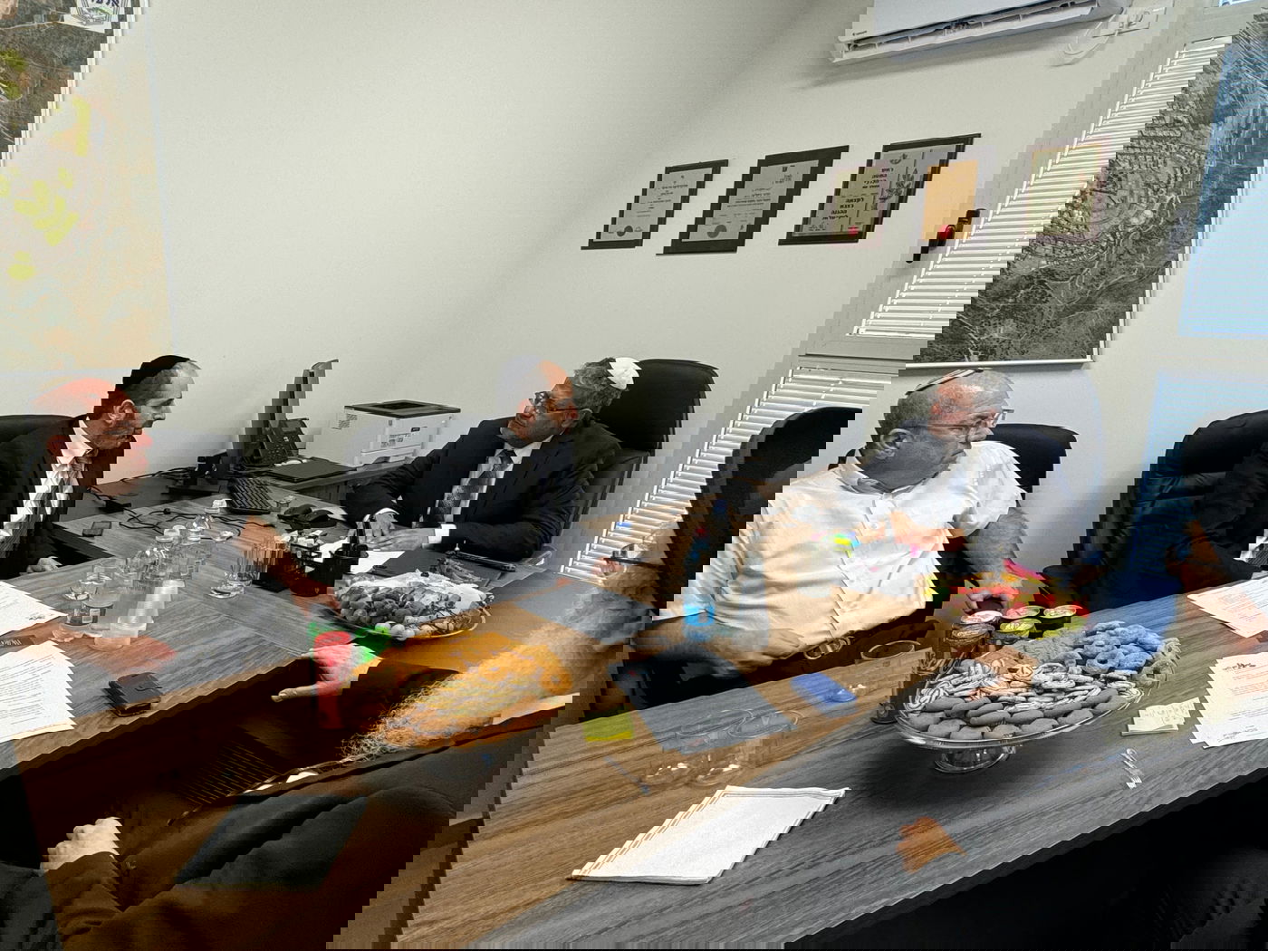 השר בן גביר עם ראש עירית אלעד בלשכתו