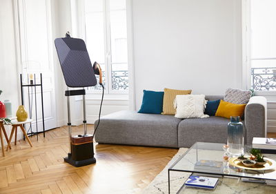 "IXEO POWER – מערכת גיהוץ ואידוי חדשנית מבית טפאל עם טכנולוגיית לחץ גבוה, לוח 3 מצבים ייחודי, וראש קיטור קל במיוחד – אידיאלי להסרת קמטים במהירות ובנוחות מרבית על כל סוגי הבדים."