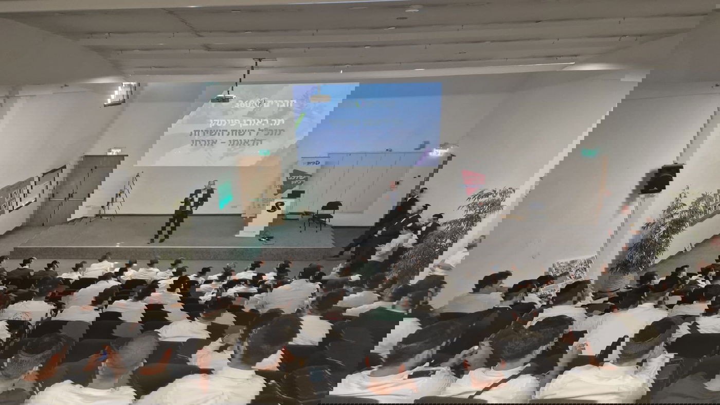 "יש לכם עכשיו את הזמן לתכנן קדימה שירות משמעותי לתוכו תיצקו את הערכים המיוחדים שלכם