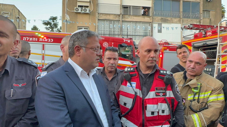 4 הרוגים ותינוק במצב אנוש בפיצוץ הרכב ברמלה | השר בן גביר: יודעים בדיוק מי האנשים