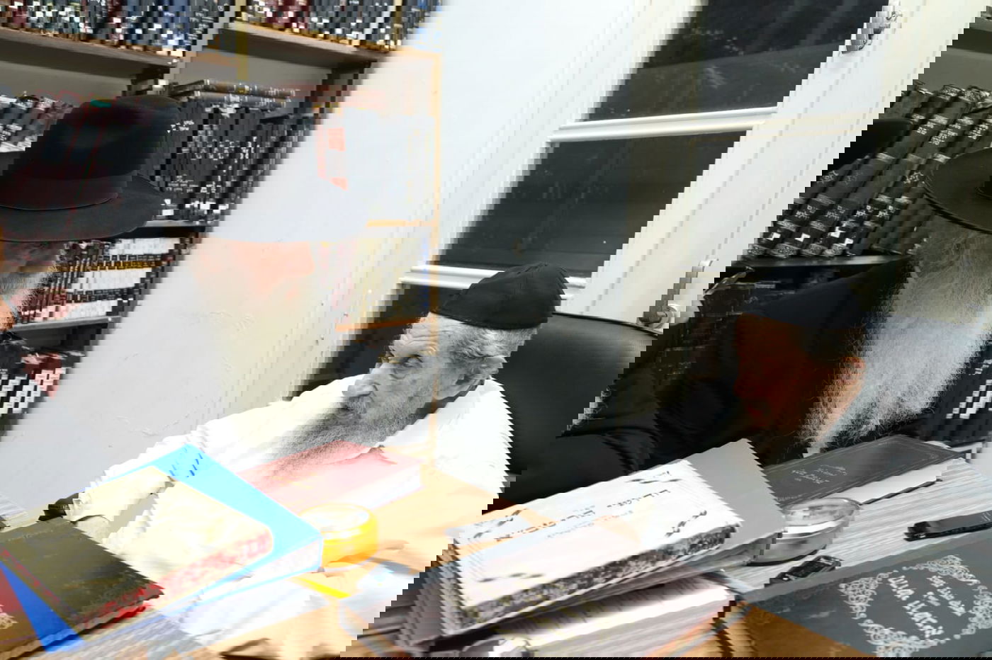 הרב פינטו אצל הגר"ד לנדו