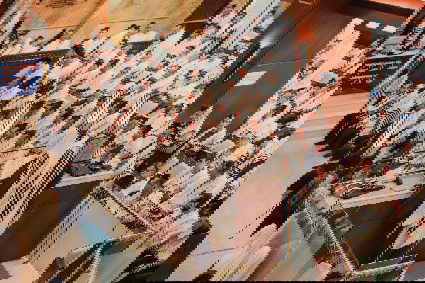 תיעוד מסע גדולי ישראל לדרום אמריקה