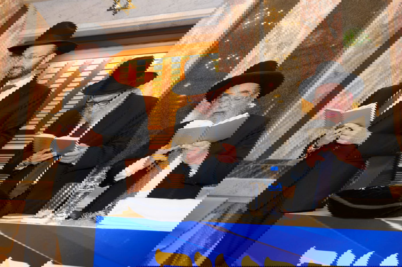 תיעוד מסע גדולי ישראל לדרום אמריקה