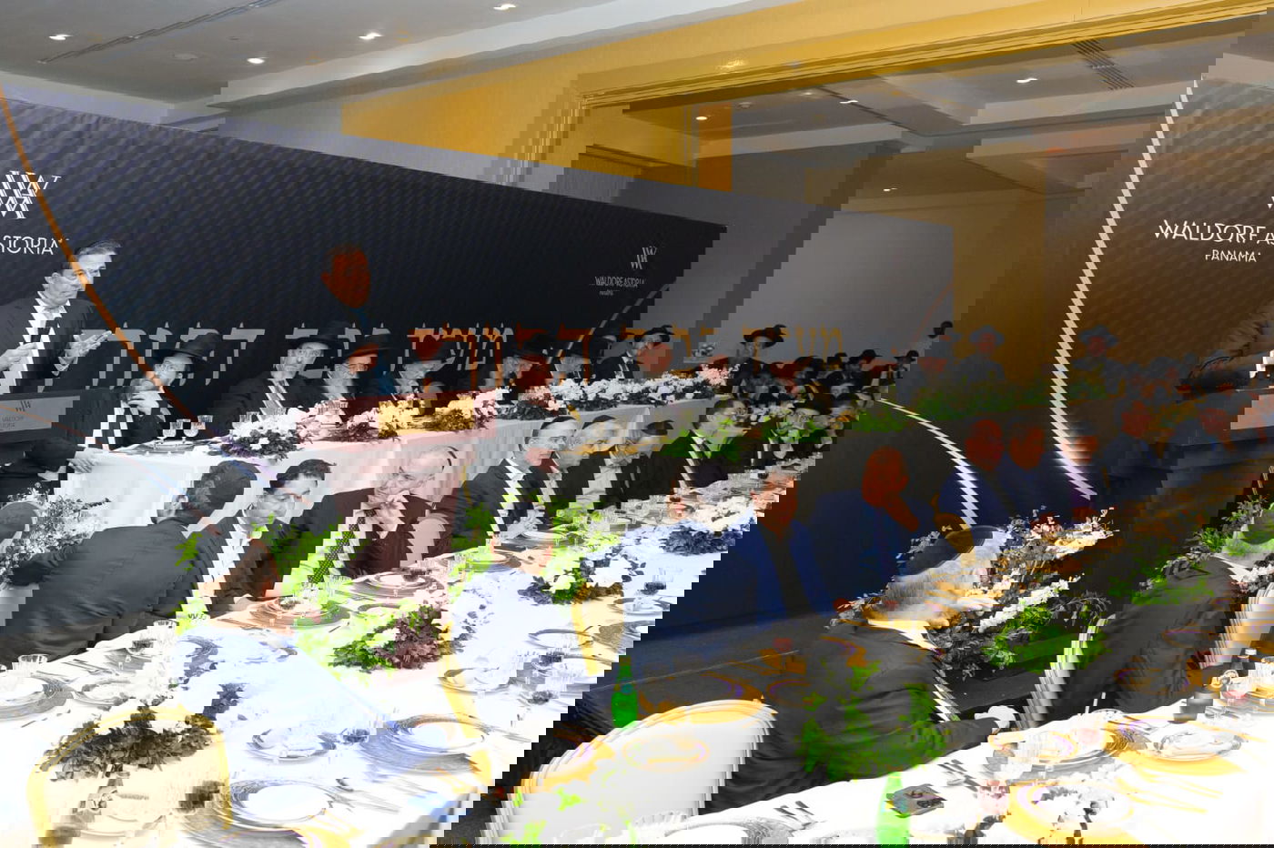 תיעוד מסע גדולי ישראל לדרום אמריקה