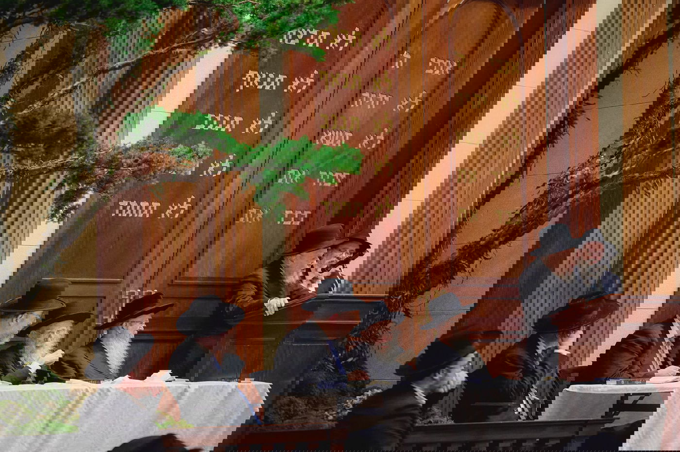 תיעוד מסע גדולי ישראל לדרום אמריקה