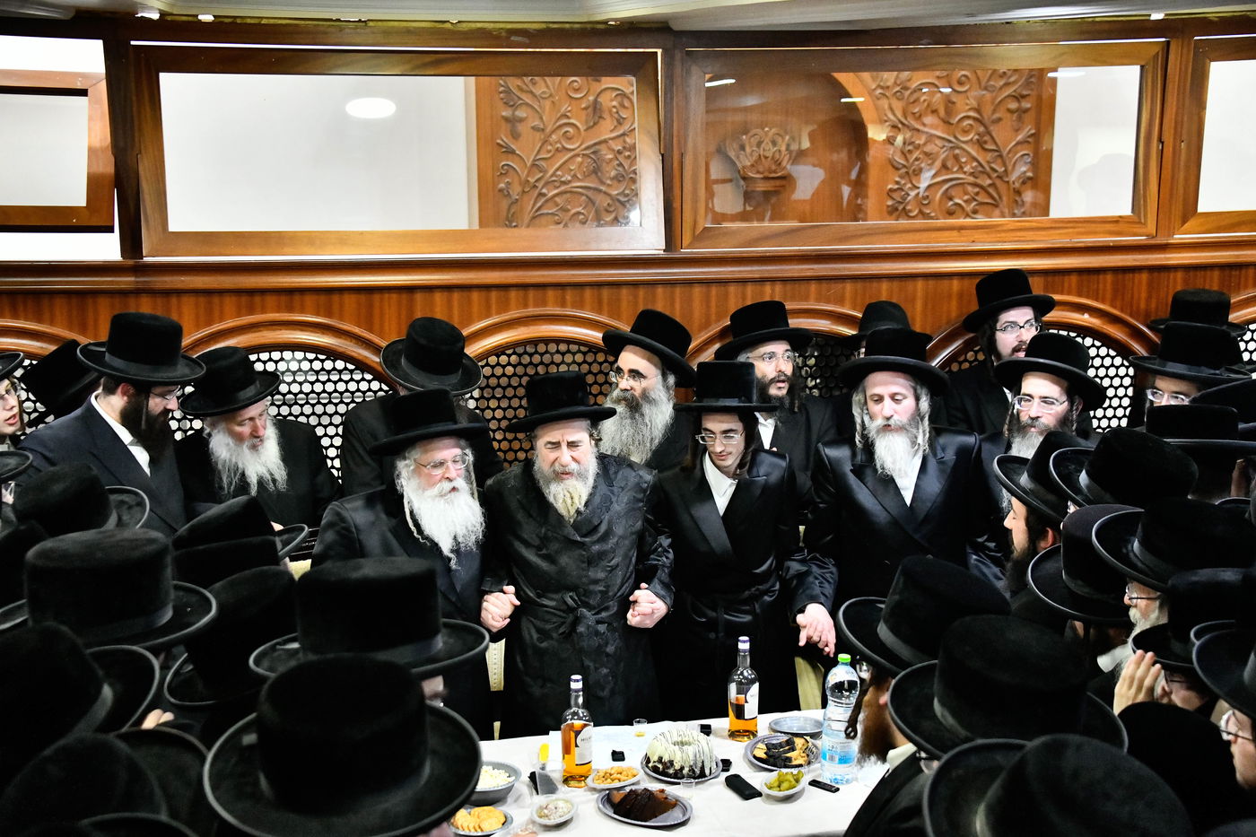 שמחת אירוסי בת האדמו"ר מרחמסטריווקא ספרינג וואלי