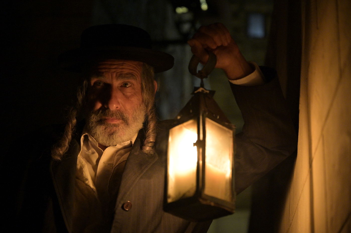 מַה לְּךָ נִרְדָּם קוּם קְרָא