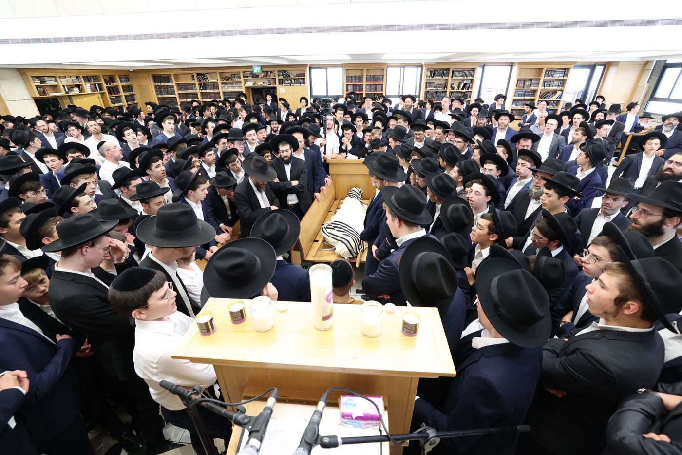 תיעוד מהלווית הגר"ש רבר זצ"ל