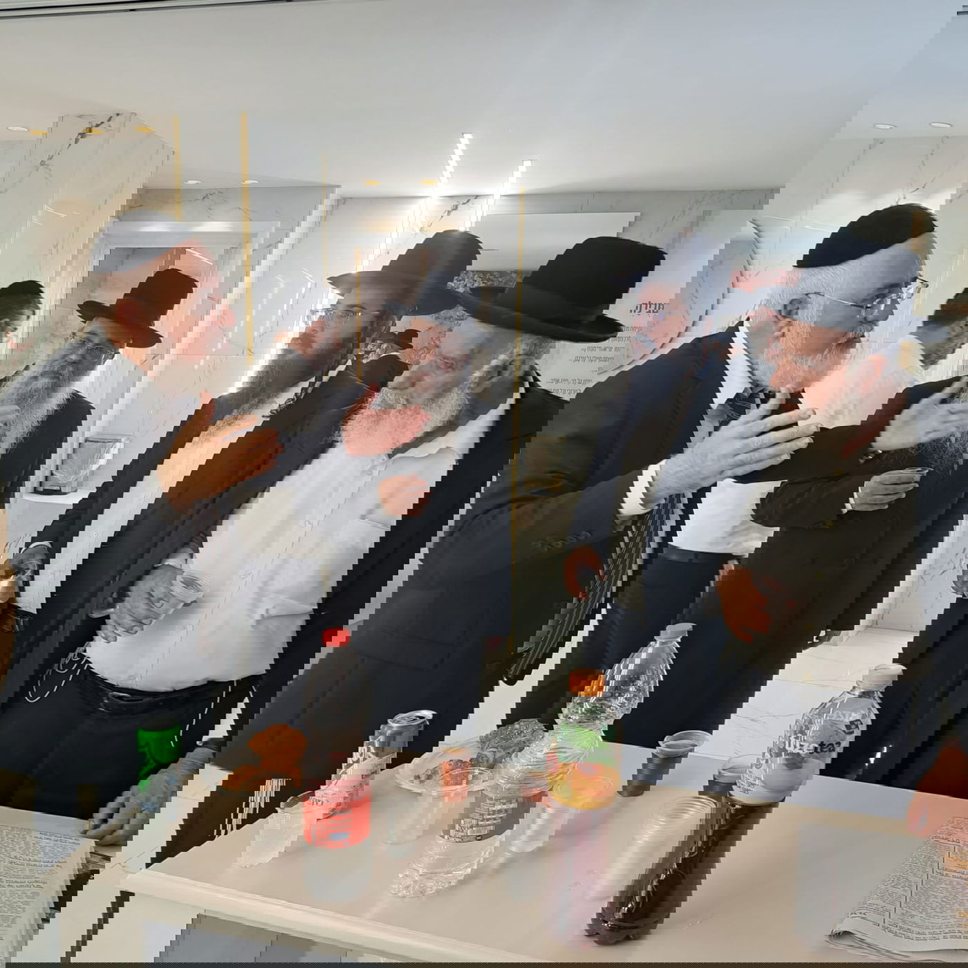 הגאון רבי שלמה מחפוד, בסיור במקווה בעיר אשדוד 