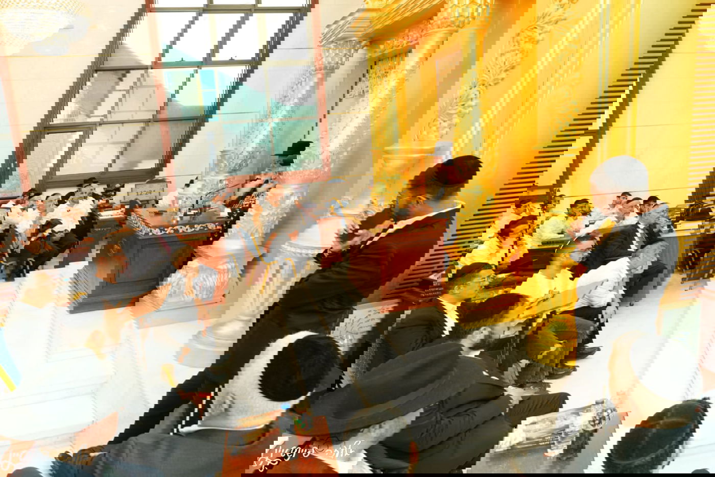 קביעת מזוזות במוסדות "יביע אומר" בראשות הרב יגאל כהן