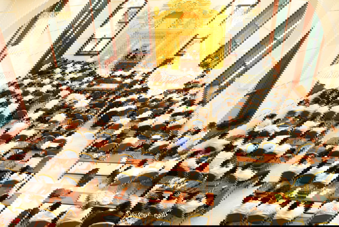 קביעת מזוזות במוסדות "יביע אומר" בראשות הרב יגאל כהן