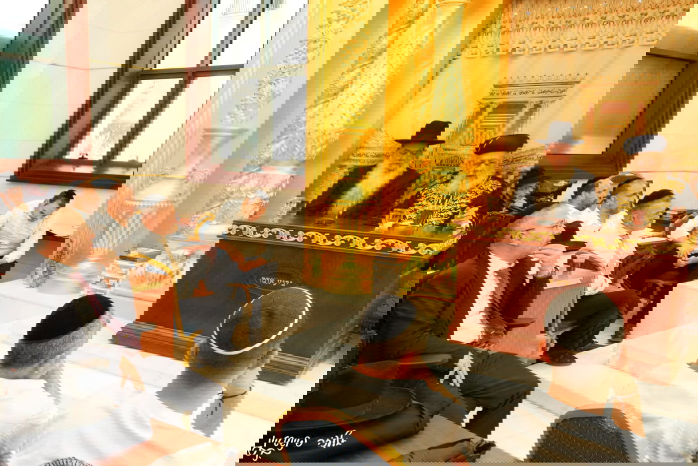 קביעת מזוזות במוסדות "יביע אומר" בראשות הרב יגאל כהן