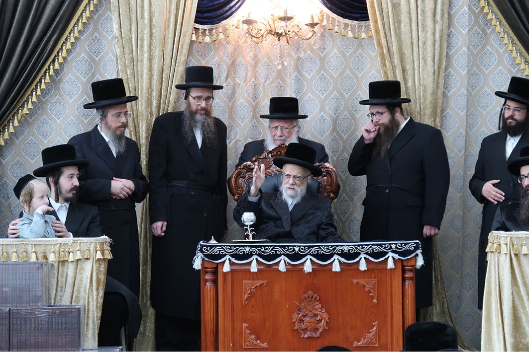 מעמד 'ברינה יקצורו' בחצה"ק סערט ויז'ניץ 