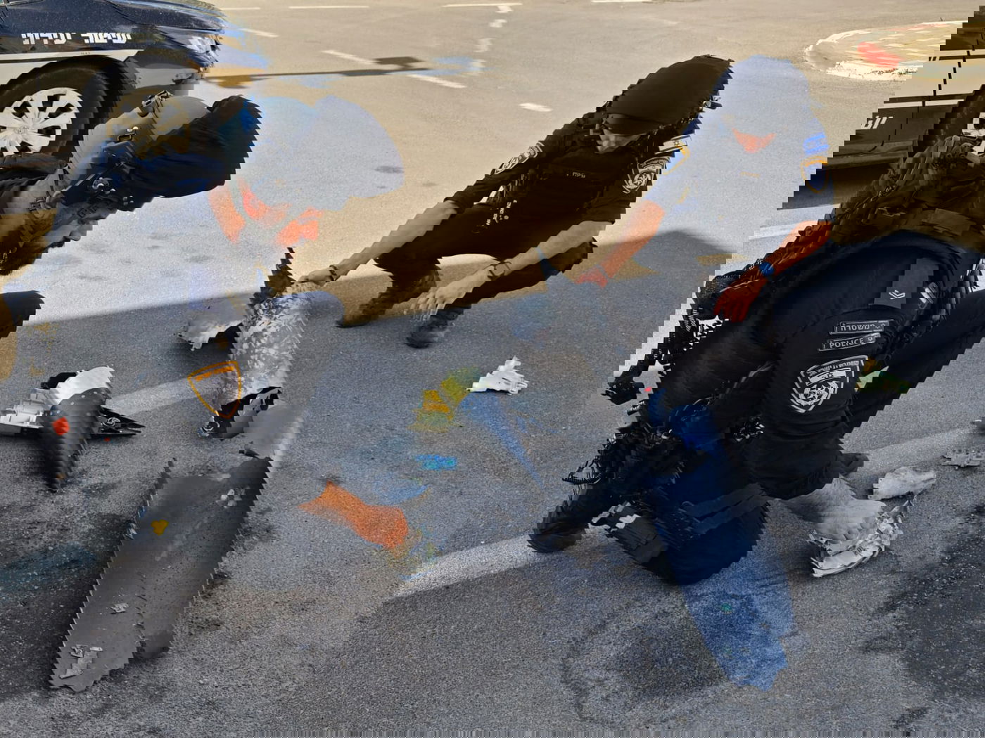 פעילות השוטרים בזירת נפילת רסיסים בנוף הגליל