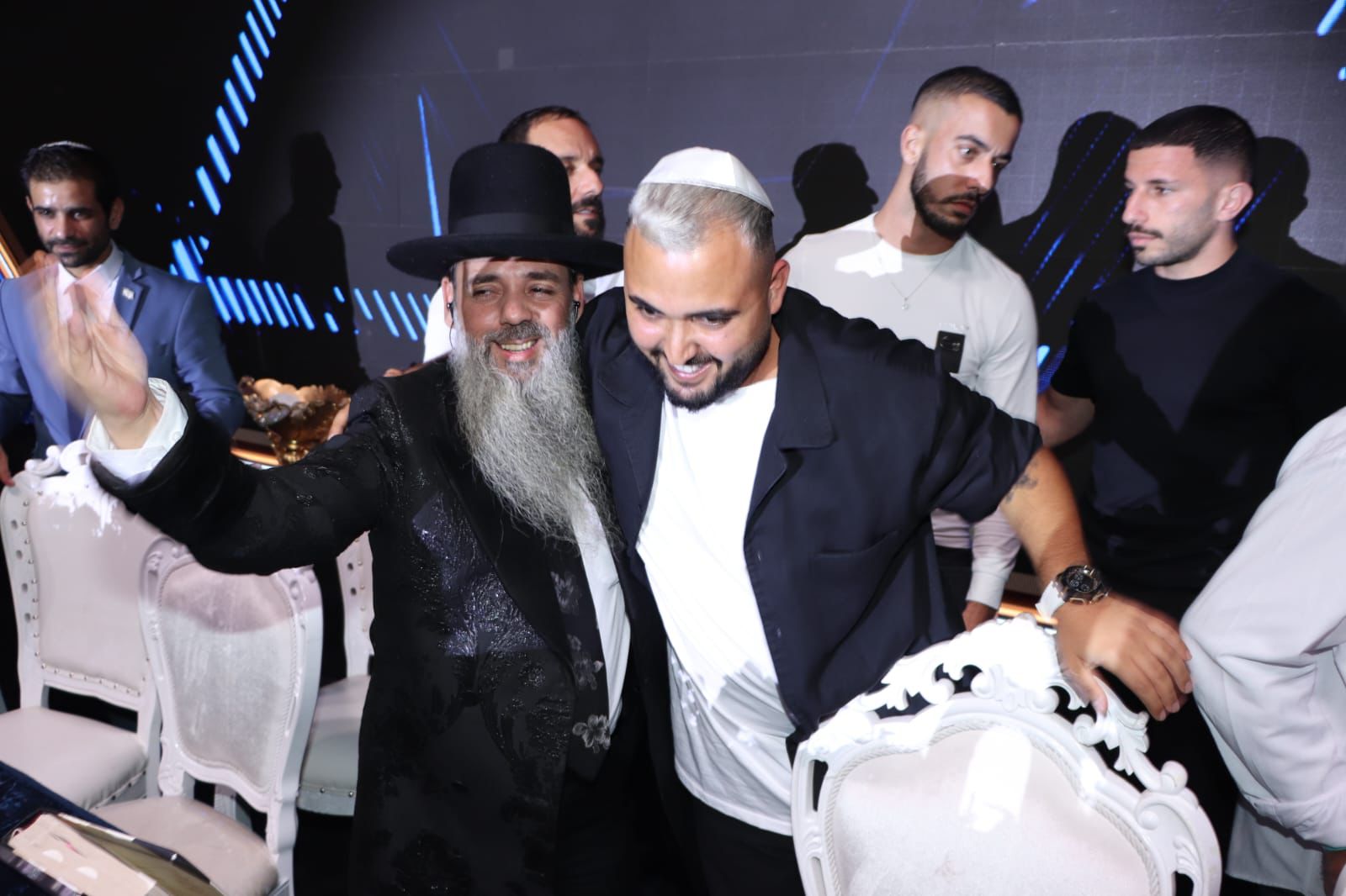 הזמר אושר כהן בקבלת עול מלכות שמים | צפו בתיעוד | כיכר השבת
