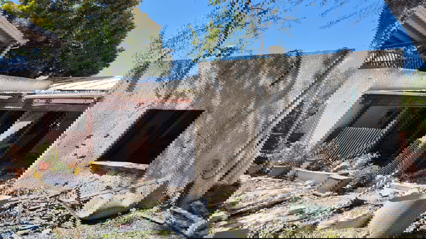 זירת הפגיעה הישירה בקיבוץ סער בגליל המערבי