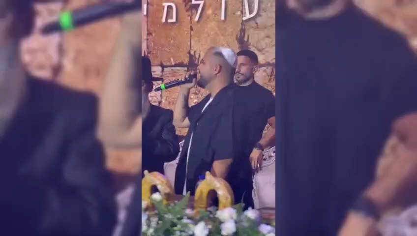 הזמר אושר כהן בקבלת עול מלכות שמים ושירת "שיר למעלות"