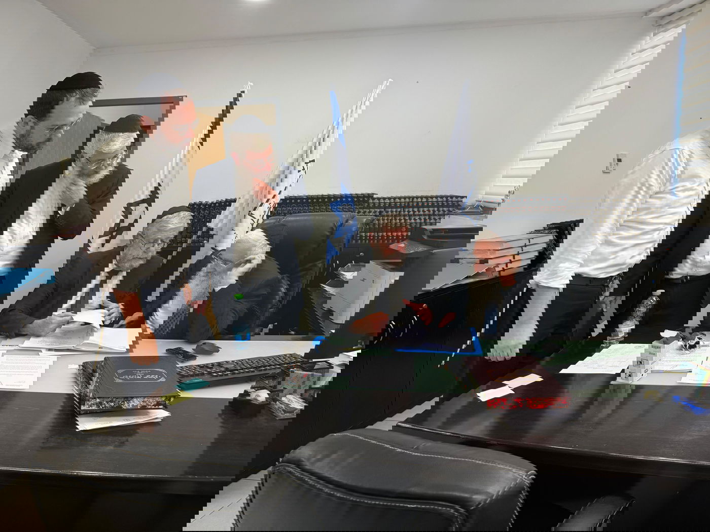 ההכנות לטקס החליצה בבית הדין הגדול