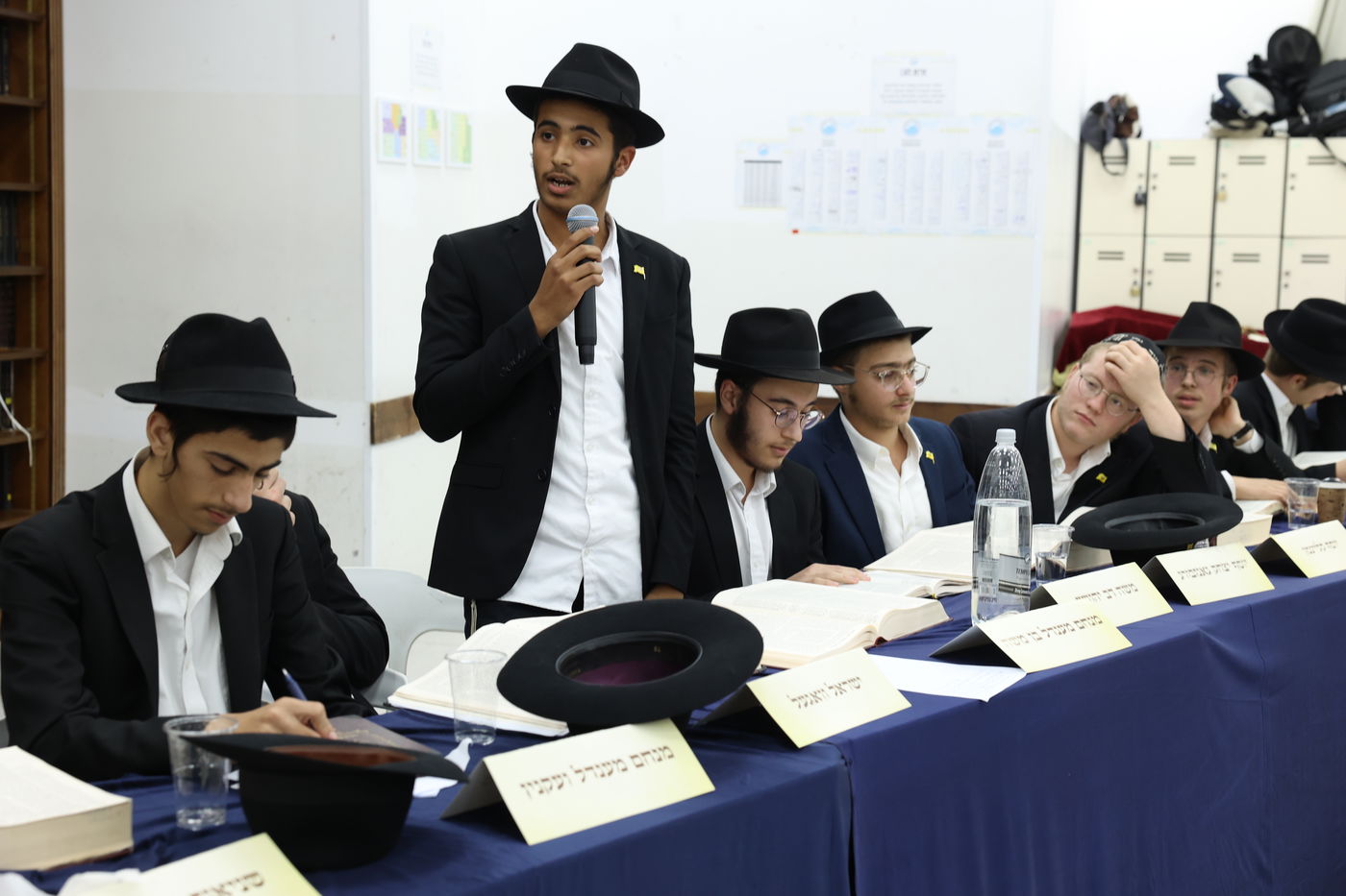 תלמידי ישיבת חב"ד בבית שמש, במבחן פומבי 