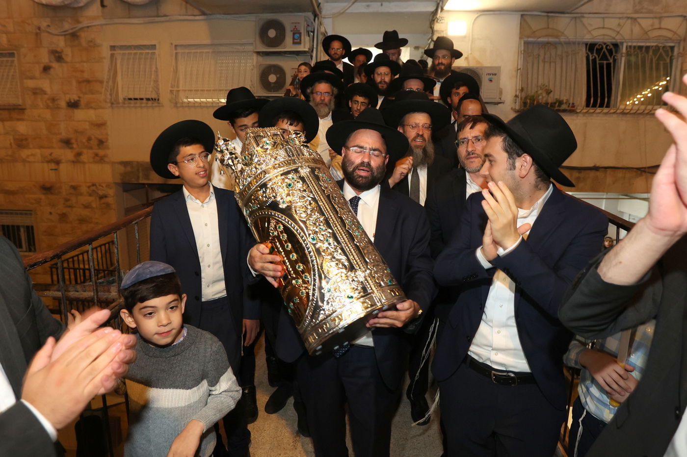 הכנסת ספר תורה ב'סוכת דוד'