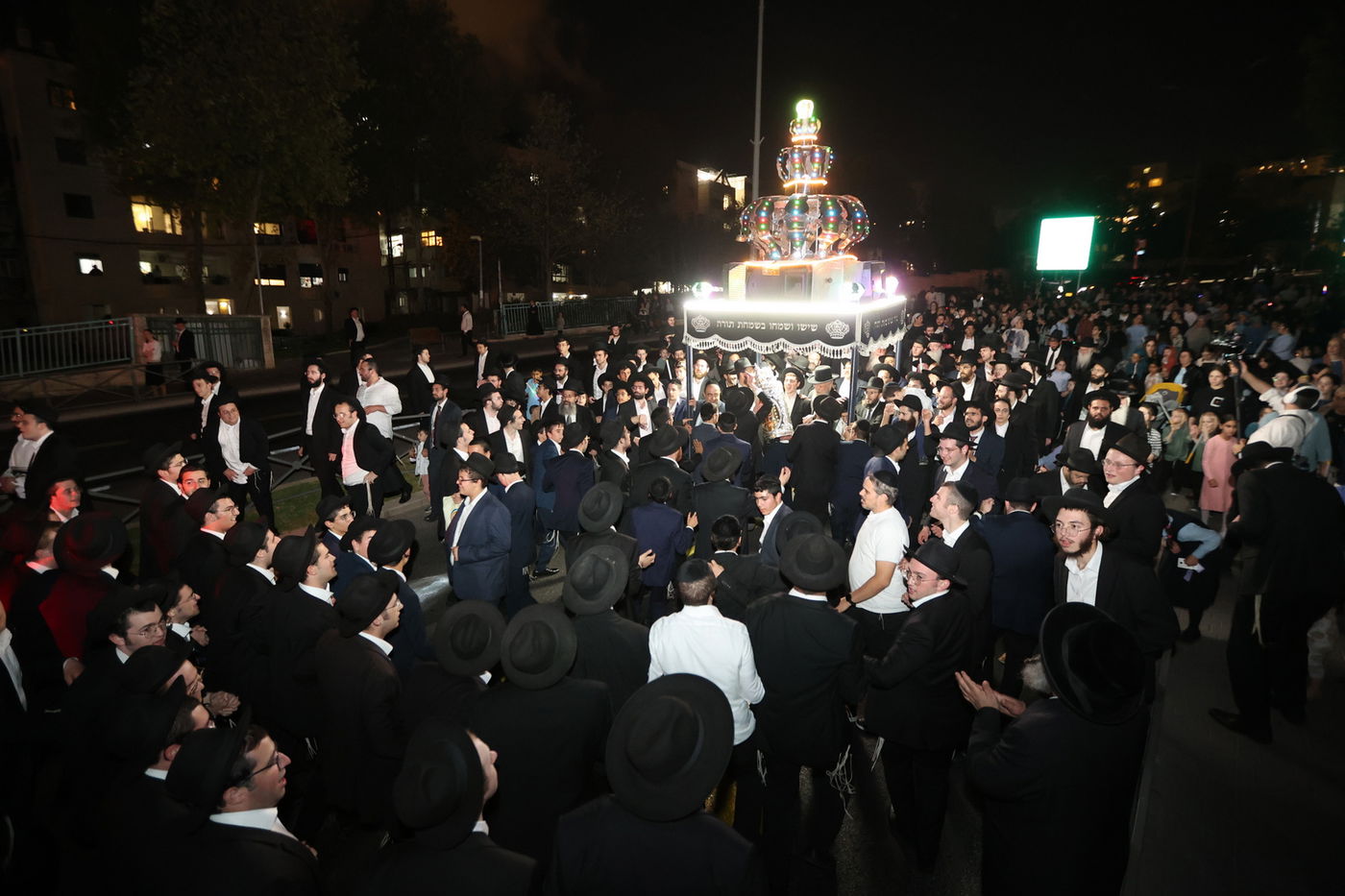 הכנסת ספר תורה ב'סוכת דוד'