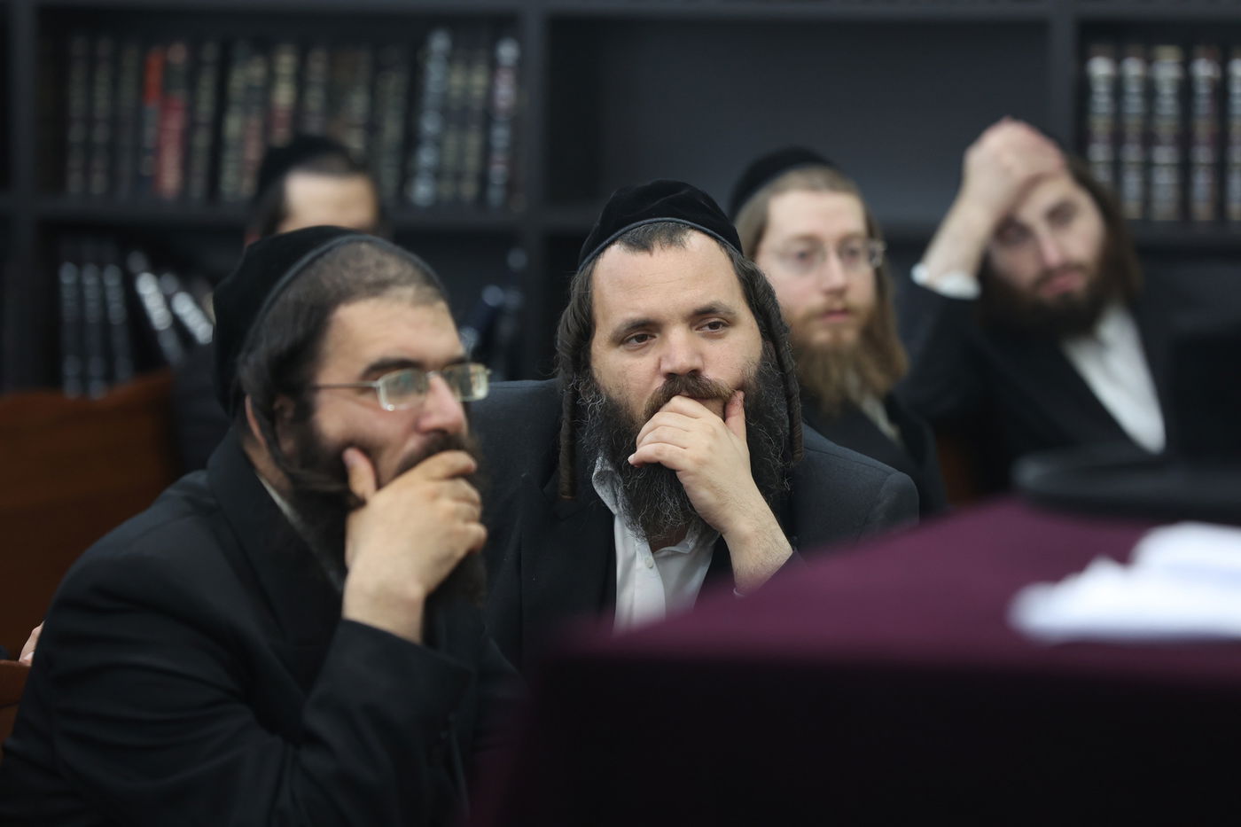 הגה"צ רבי אלימלך בידרמן בשיחת חיזוק בהיכל ביהמ"ד ספינקא בית שמש 