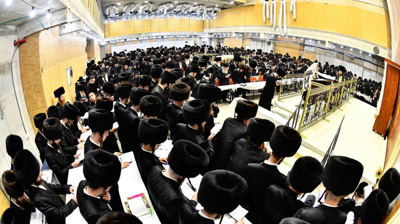 סליחות ראשונות בחצה"ק מודז'יץ