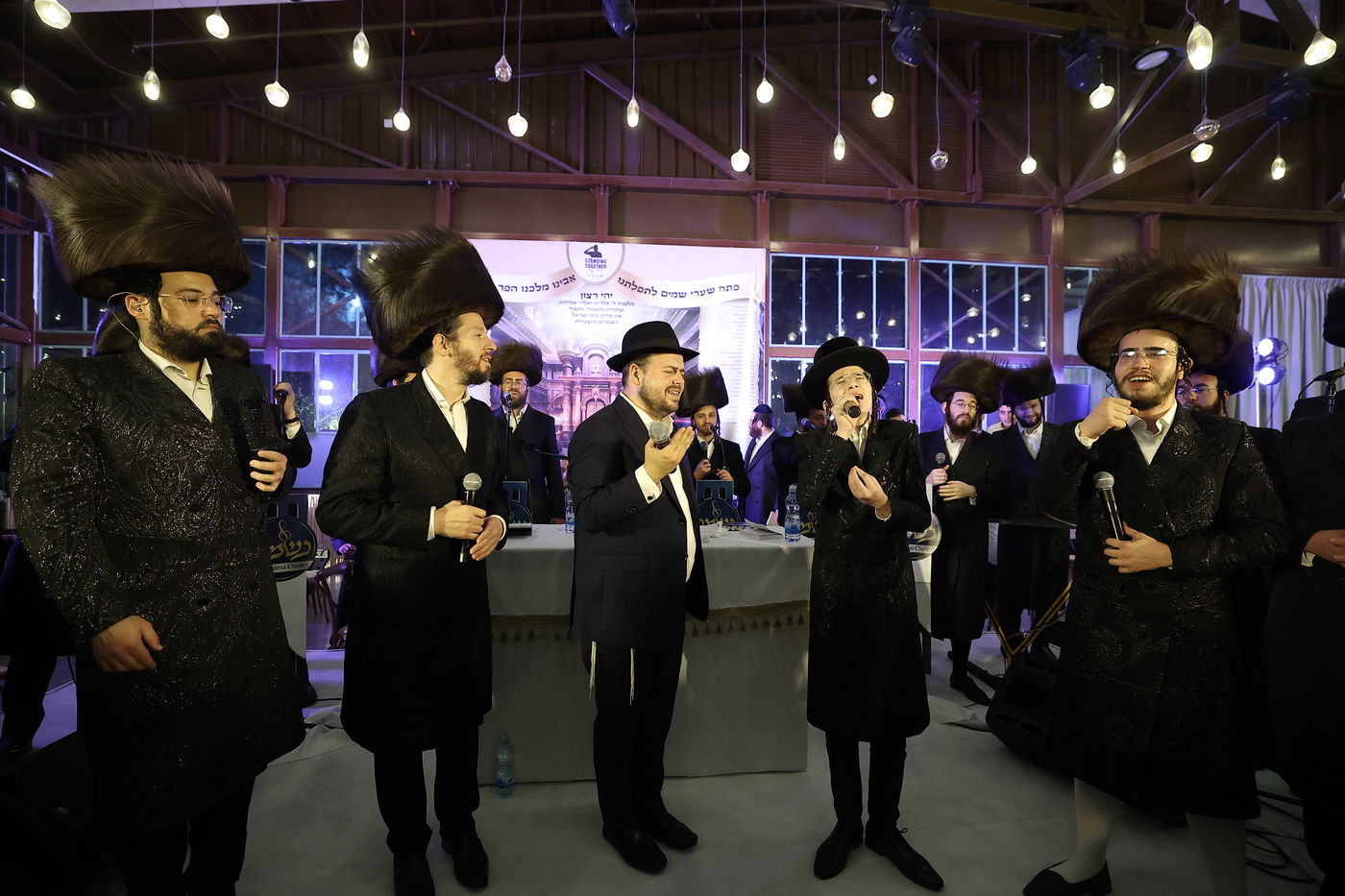 סליחות ראשונות עם משפחות החטופים 