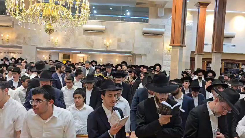 סליחות בקהילת 'היכל מרן' 