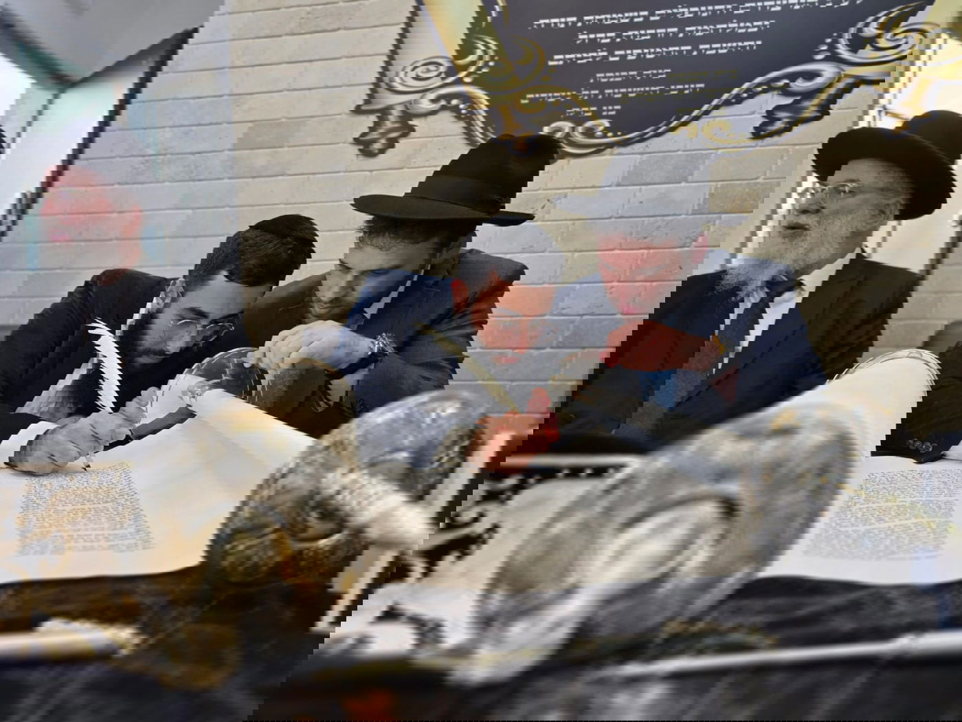 הכנסת ספר תורה בבני ברק לזכר הנופלים ולהשבת החטופים