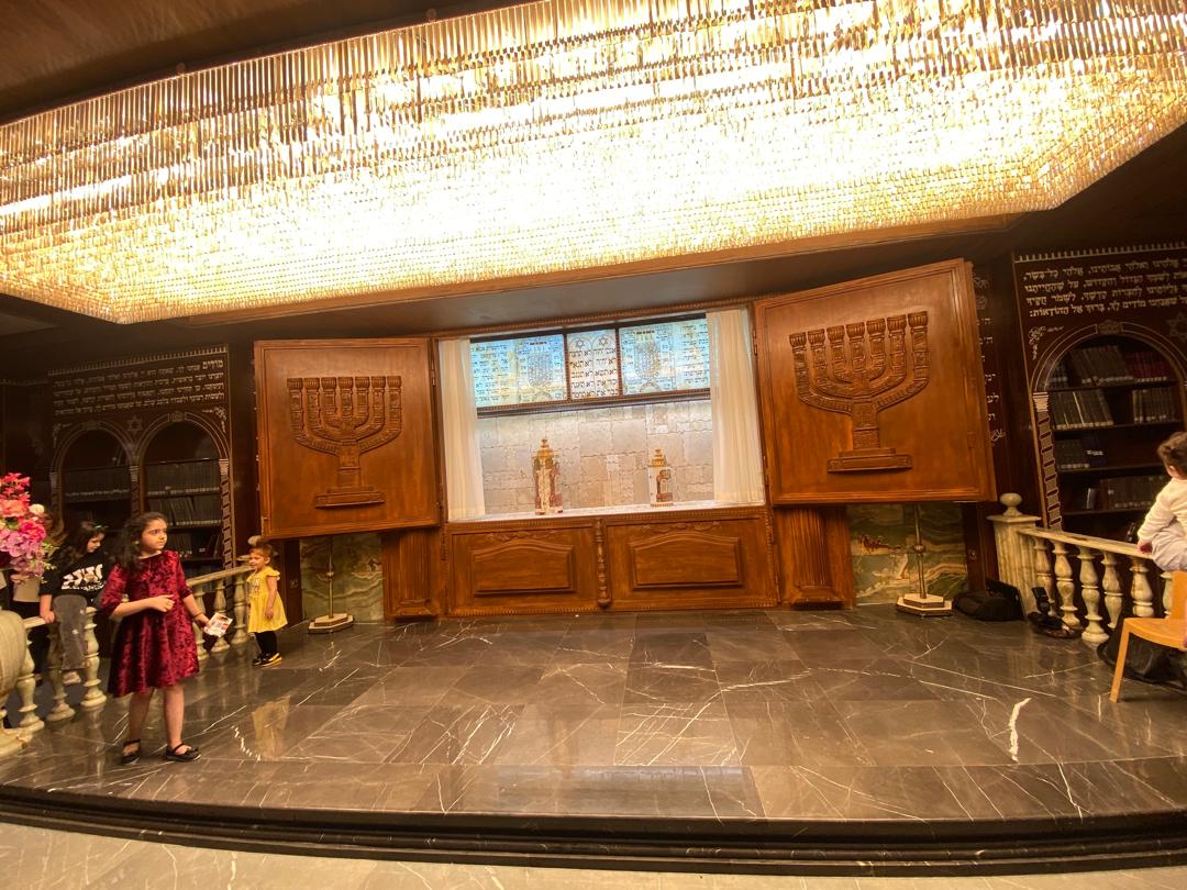 קהילת קודש טהרן: כך נראית חנוכת בית כנסת באיראן  