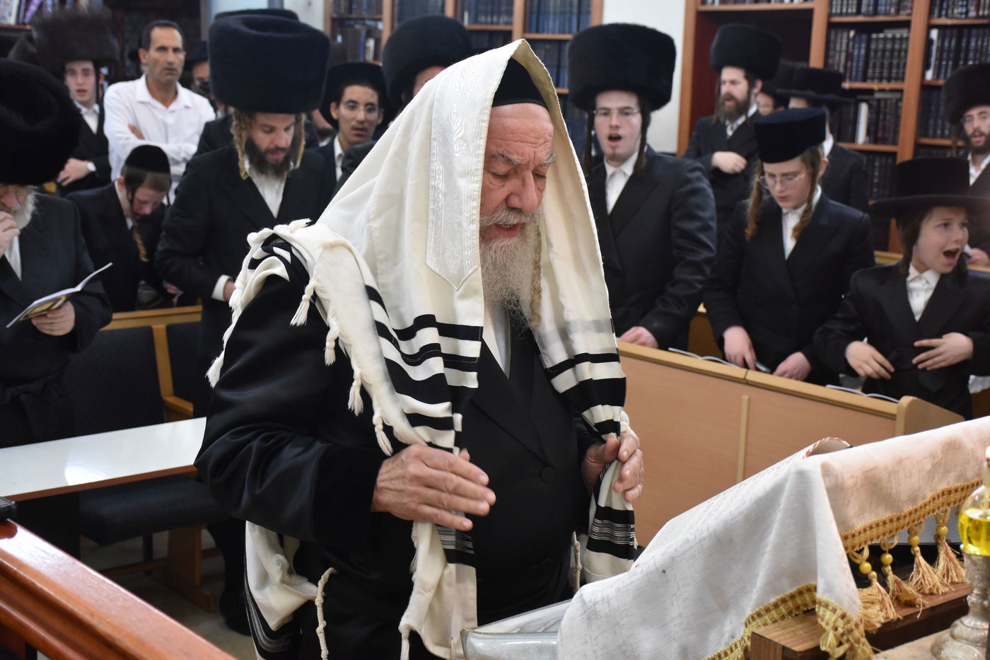 סליחות ראשונות בחצה"ק אשלג