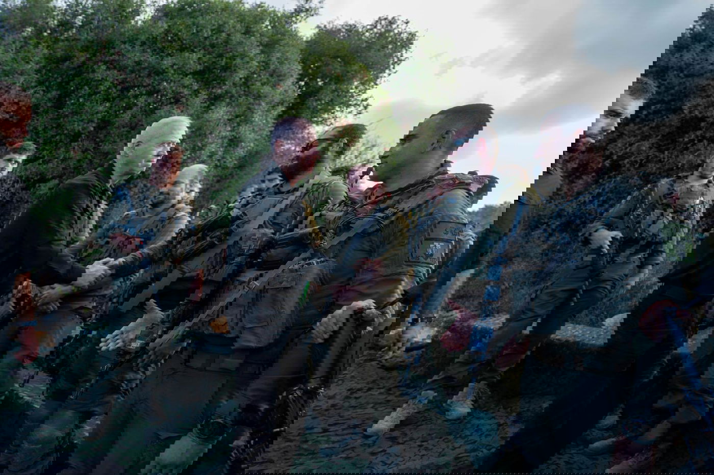 גלנט עם לוחמי השריון בגבול לבנון