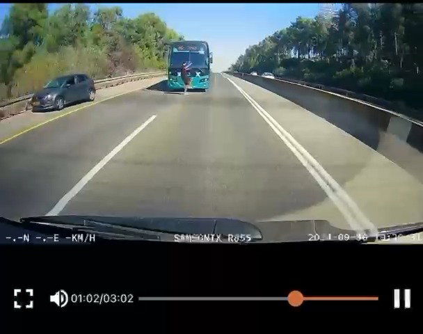 מצלמת הרכב האחורית תיעדה את התאונה בכביש 77