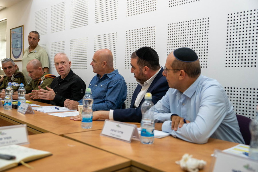 גלנט: "השלב הבא במלחמה נגד חיזבאללה יתחיל בקרוב"