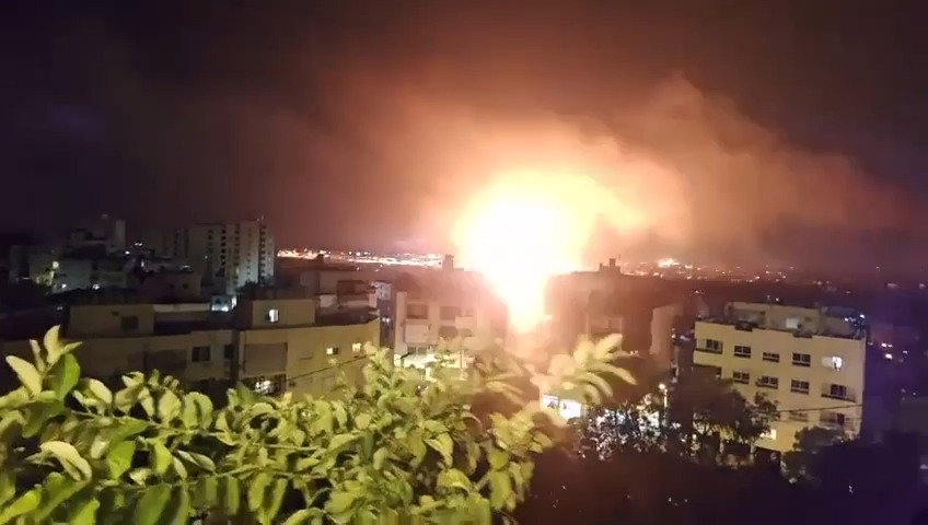 צפו: תקיפת מפקדת המודיעין של חיזבאללה ברובע הדאחייה בביירות