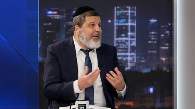 הרב אופיר מלכא בשו"ת על הלכות מעוברות ויולדות ביום הכיפורים | צפו