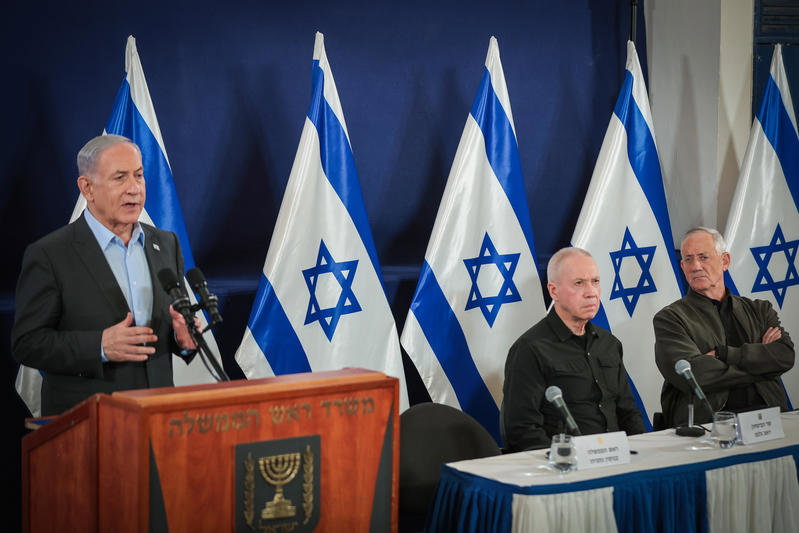 נתניהו, גלנט וגנץ בימים אחרים בתחילת המלחמה