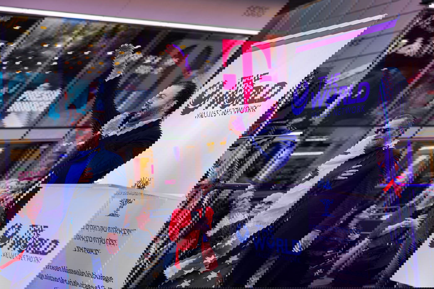 העצרת בטיימס סקוור, אמש 7.10