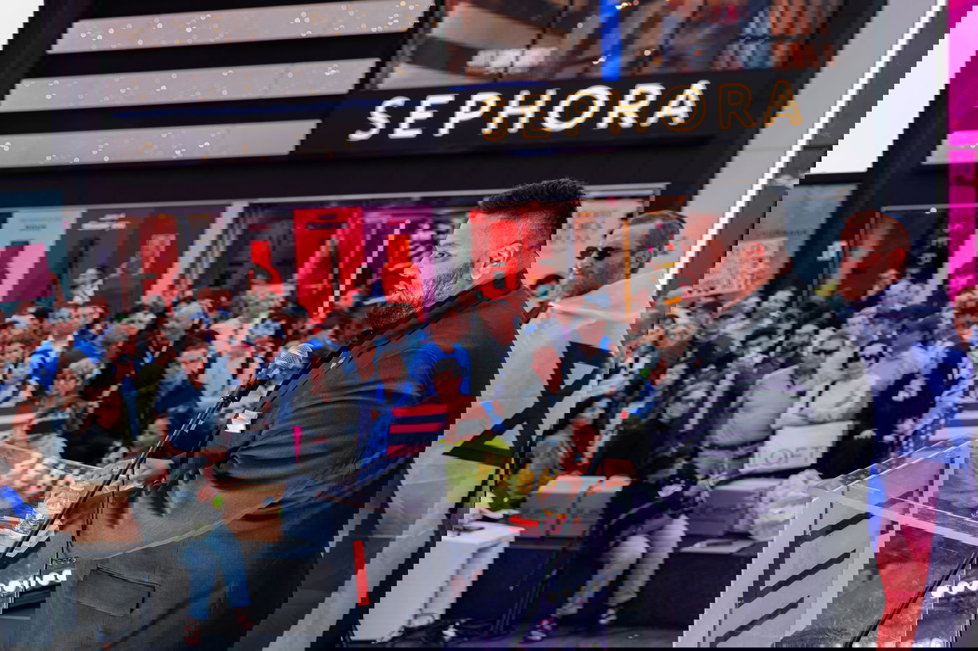 העצרת בטיימס סקוור, אמש 7.10