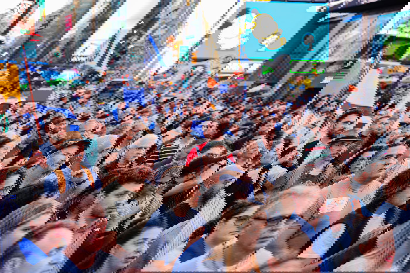 העצרת בטיימס סקוור, אמש 7.10