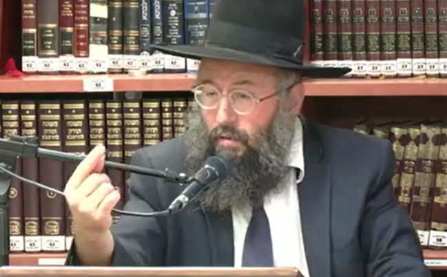 הפוסק הרב בנימין חותה עם תמצית הלכות יום הכיפורים | צפו בשיעור המלא