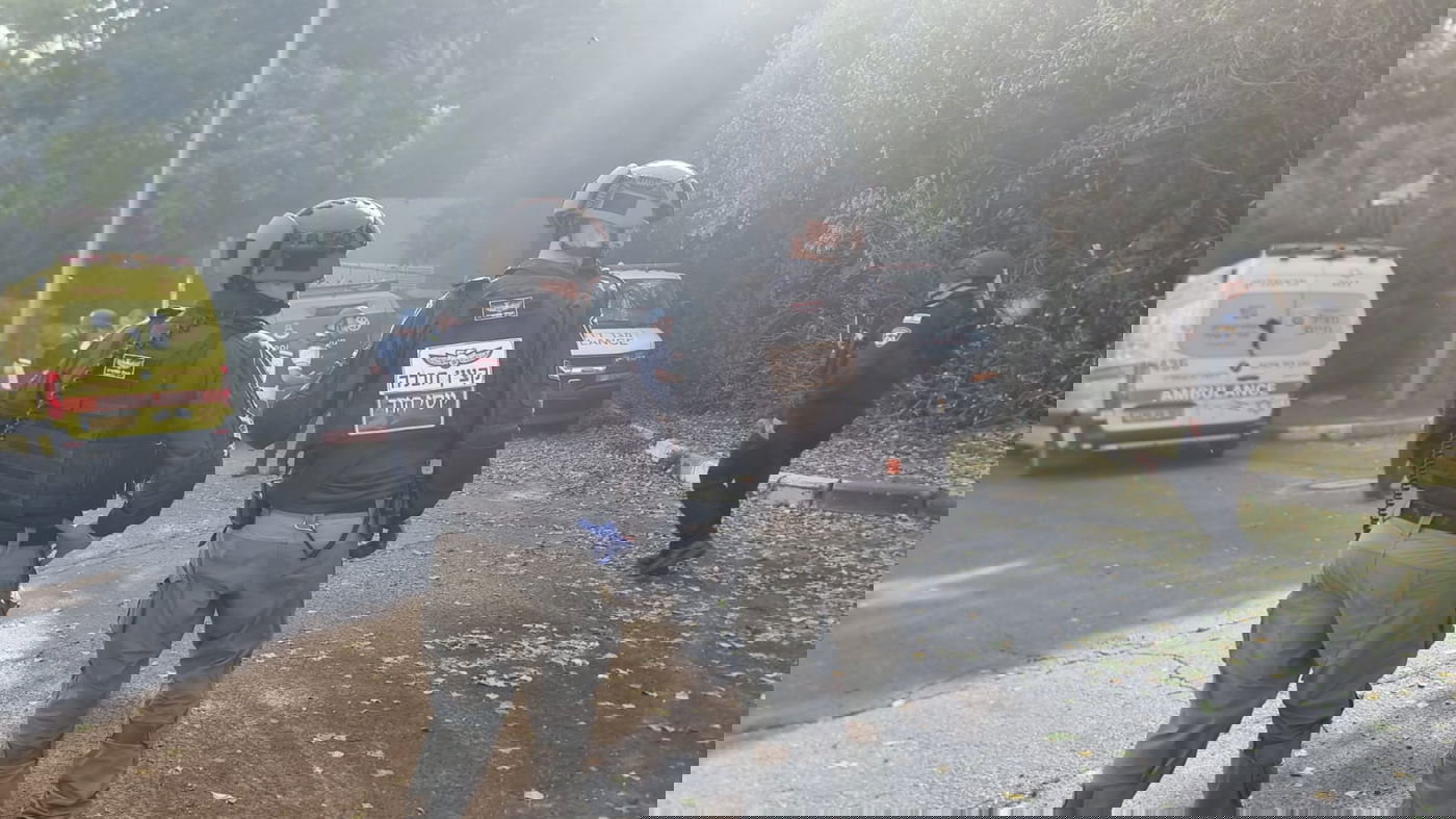 חבלני משטרה בזירת פגיעה ישירה בקריית שמונה - היום