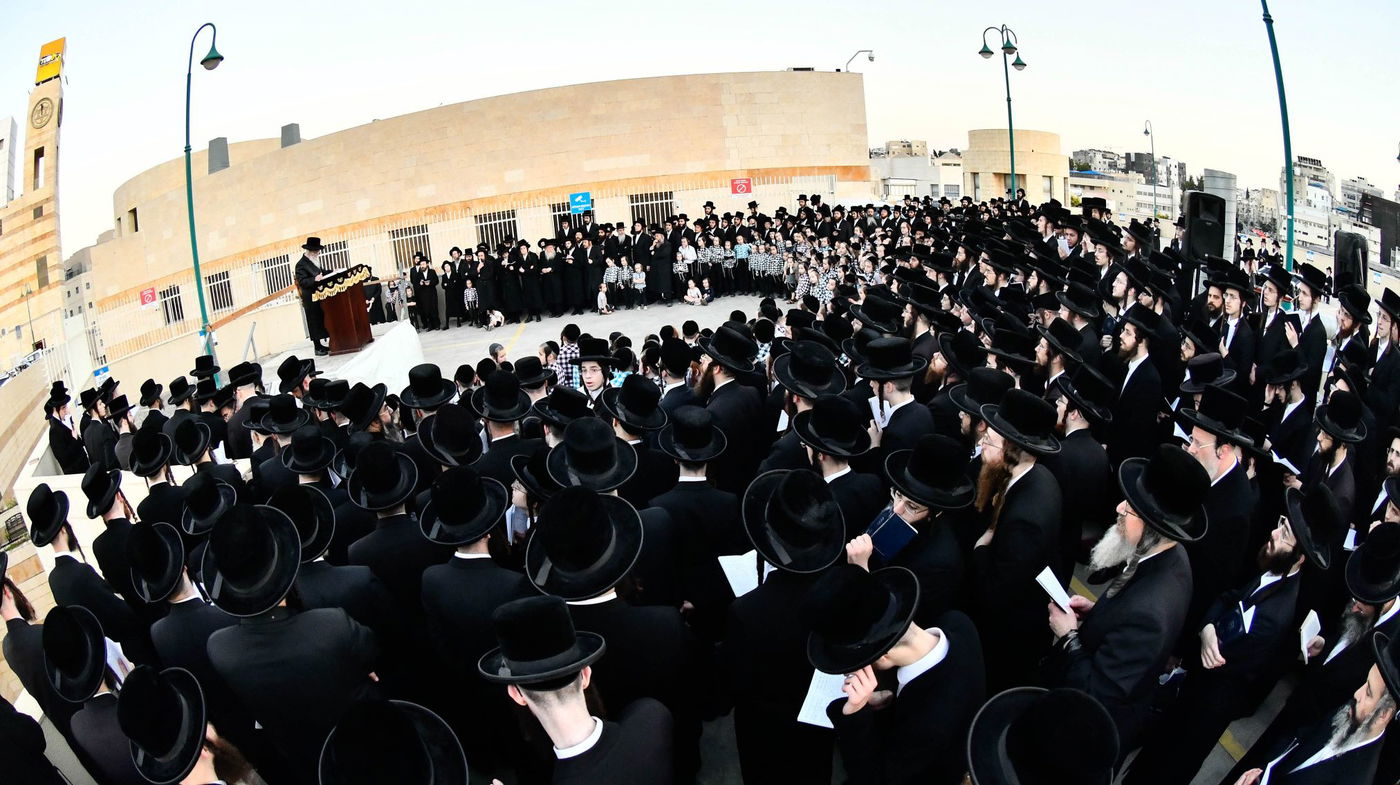 האדמו"ר מדארג בתשליך 