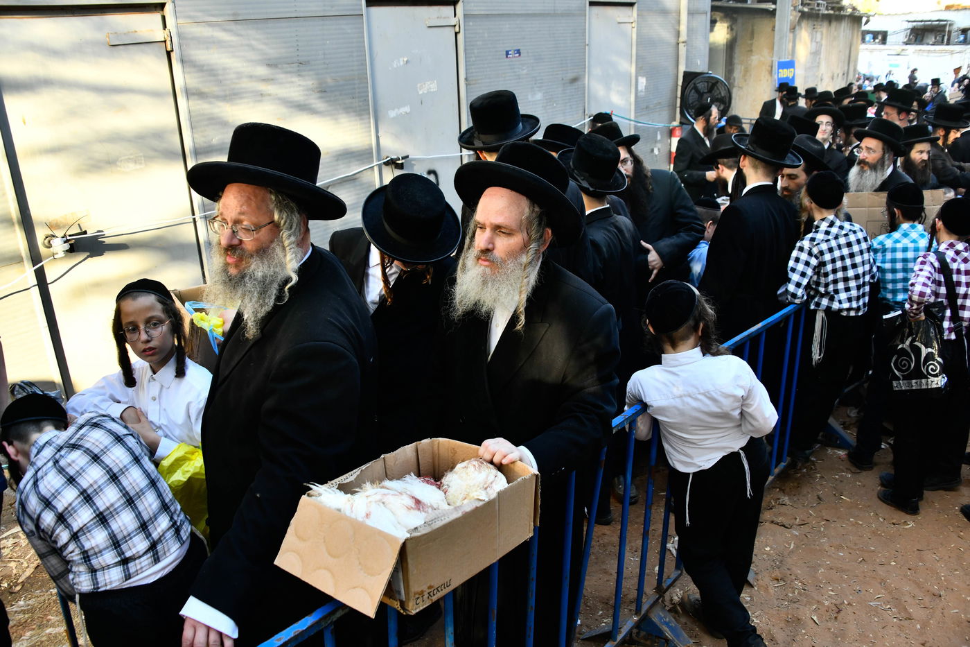 מנהג כפרות בבני ברק 