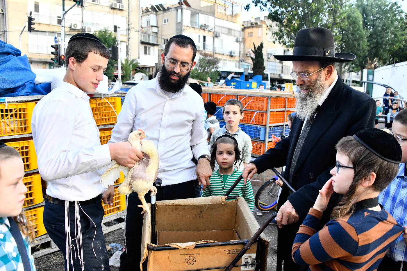 מנהג כפרות בבני ברק 