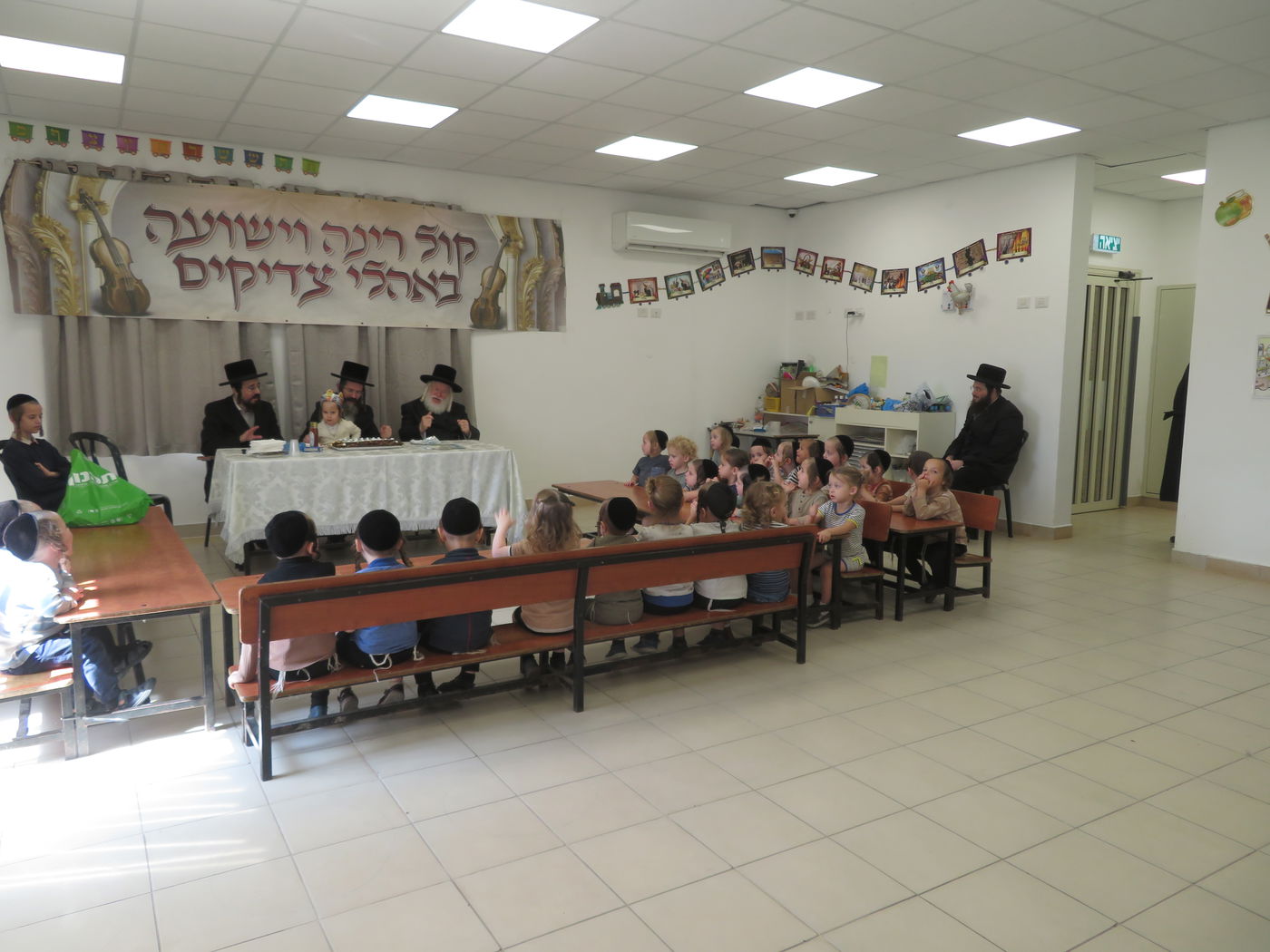 שמחת החלאקה לנכד האדמורי"ם משאץ ויזניץ - לייטשיק