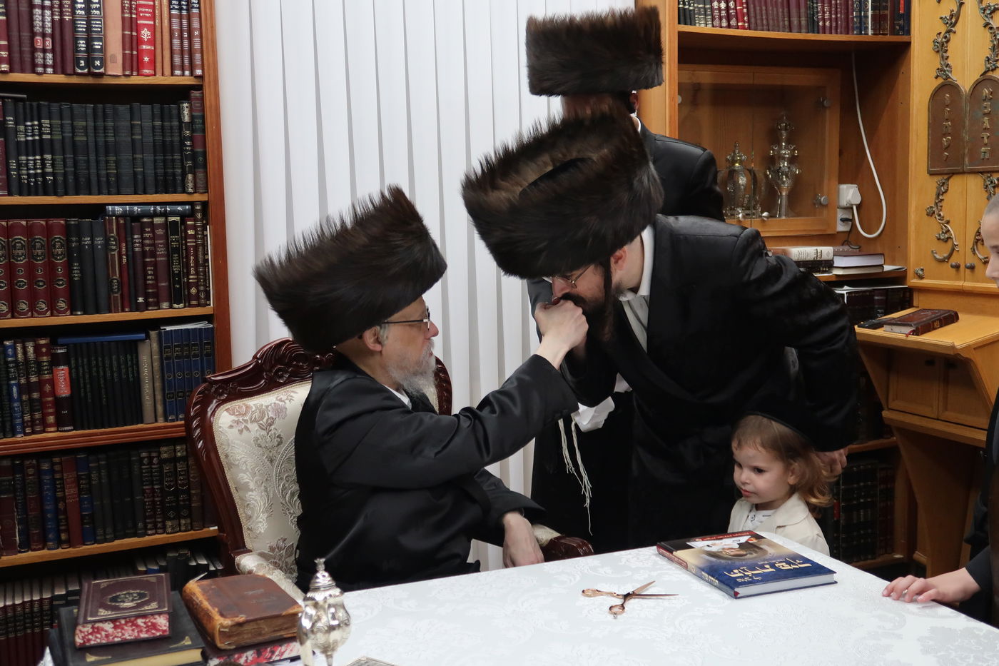 שמחת החלאקה לנכד האדמורי"ם משאץ ויזניץ - לייטשיק