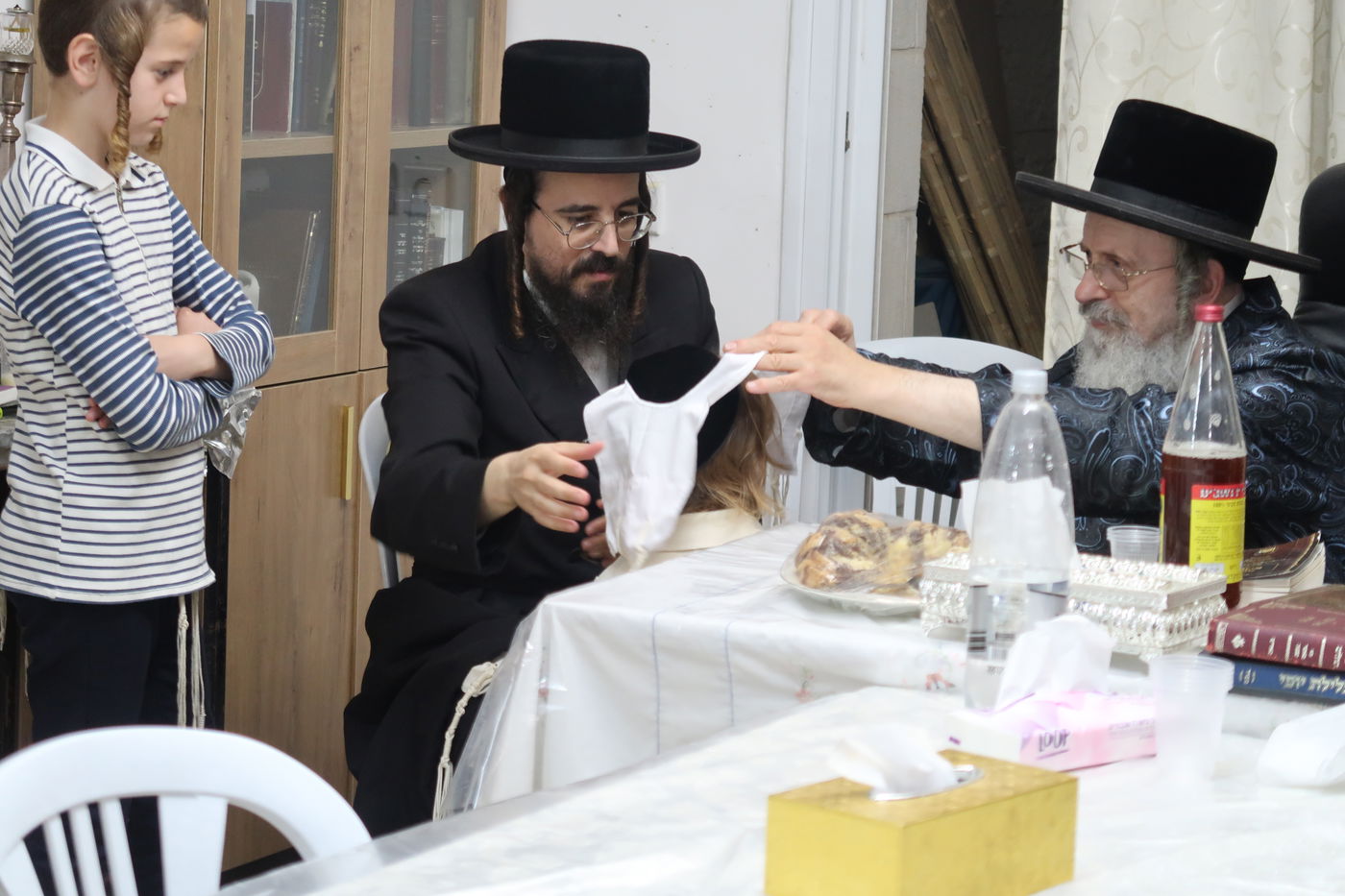 שמחת החלאקה לנכד האדמורי"ם משאץ ויזניץ - לייטשיק