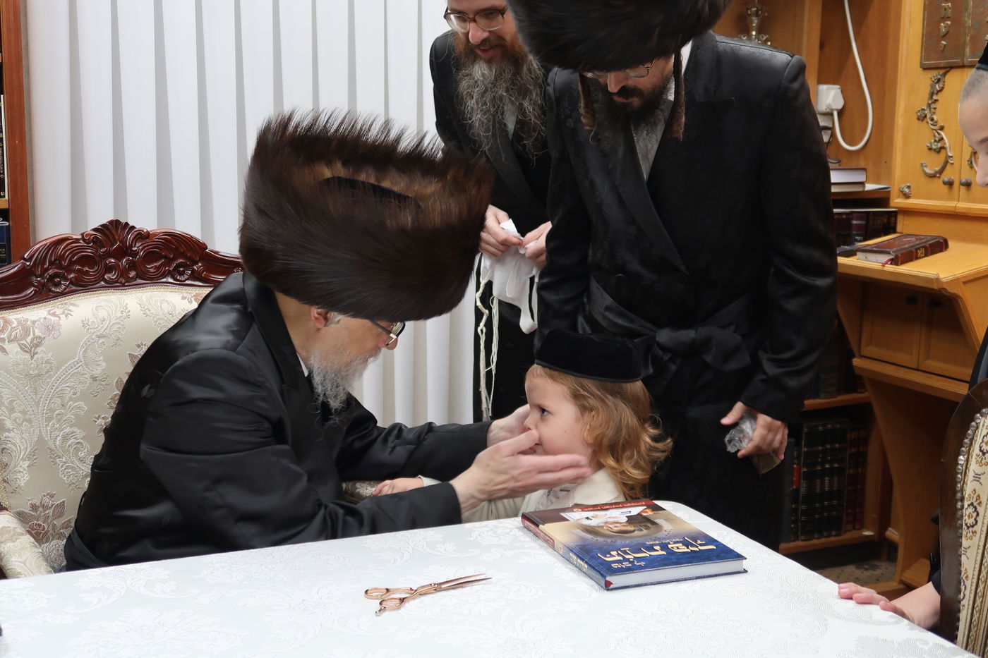 שמחת החלאקה לנכד האדמורי"ם משאץ ויזניץ - לייטשיק